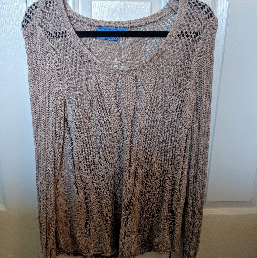 Vera Want crochet style sweater L
